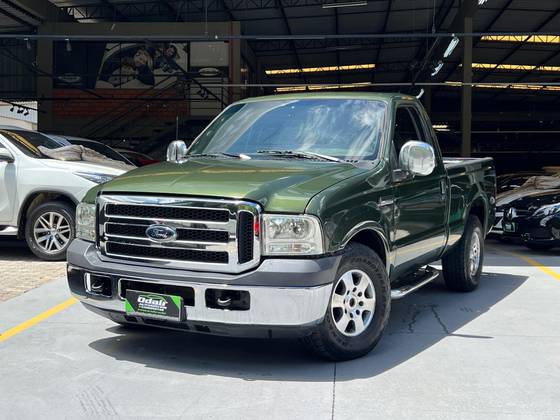 FORD F-250 4.2 XLT 4X2 CS TURBO DIESEL 2P MANUAL